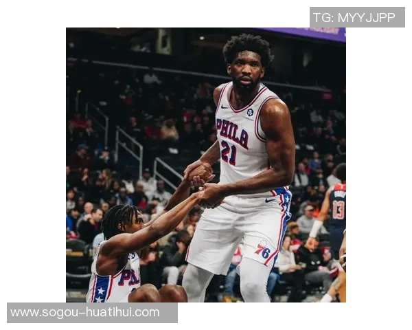 恩比德半场表现抢眼11中7砍下15分5板2助助球队首节领先